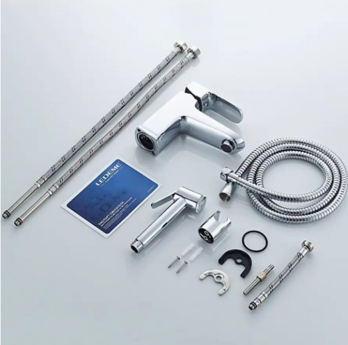 Смеситель для раковины с гигиенической лейкой Ledeme L1254 хром фото 6