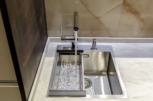 Кухонная мойка OMOIKIRI Akisame 41 1.2 мм нерж сталь (3 цвета) фото 4