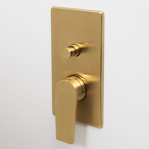 Встроенный смеситель для ванны на 2 положения Wasserkraft Aisch 5561 матовое золото фото 3