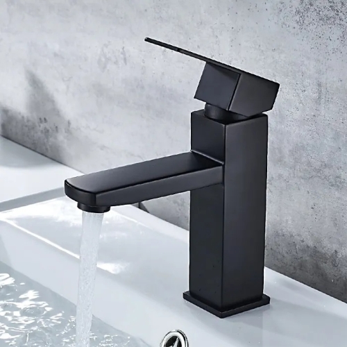 Смеситель на умывальник Ledeme L71033B черный фото 3