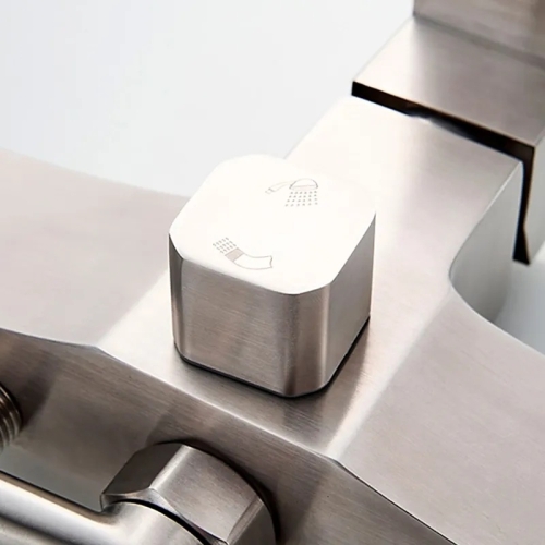 Смеситель с длинным изливом для ванны Ledeme L72217 нержавеющая сталь (лейка и шланг в комплекте) фото 6