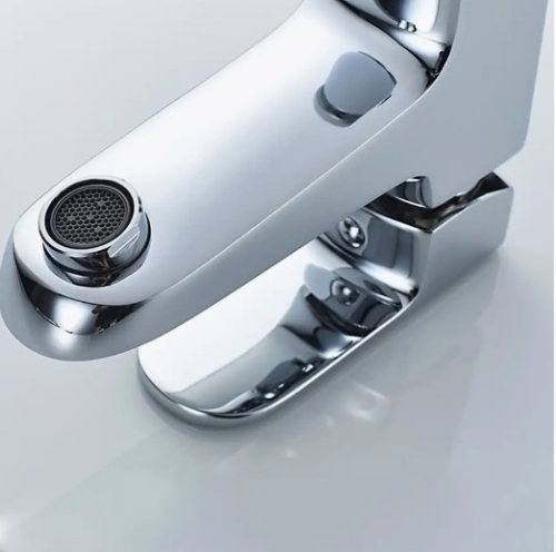 Смеситель для раковины с гигиенической лейкой Ledeme L1254 хром фото 3