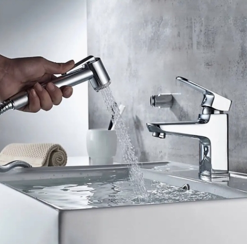 Смеситель для раковины с гигиенической лейкой Ledeme L1254 хром фото 7