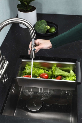 Смеситель для кухни с подключением фильтра и выдвижной лейкой OMOIKIRI Akita-S нержавеющая сталь, хром фото 4