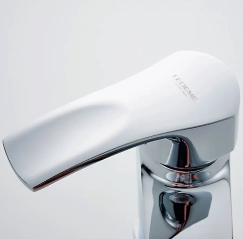 Смеситель для раковины с гигиенической лейкой Ledeme L1264 хром фото 4