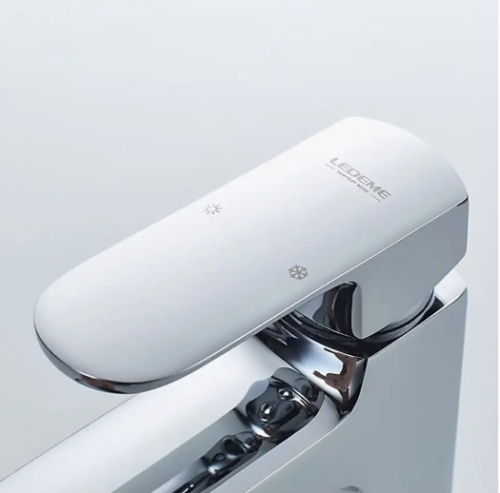 Смеситель для раковины с гигиенической лейкой Ledeme L1254 хром фото 4