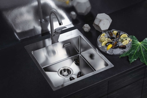 Кухонная мойка OMOIKIRI Akisame 46 1.2 мм нерж сталь (3 цвета) фото 2