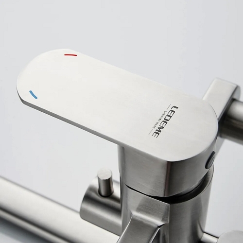 Смеситель с длинным изливом для ванны Ledeme L72216 нержавеющая сталь (лейка и шланг в комплекте) фото 4