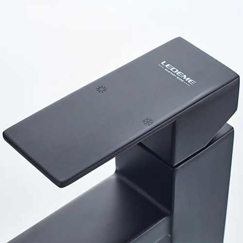 Смеситель на умывальник Ledeme L71033B черный фото 5