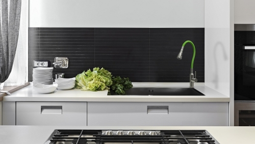 Смеситель с гибким изливом для кухни Lemark Expert нерж сталь (7 цветов) фото 4