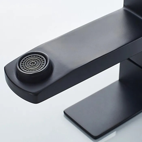 Смеситель на умывальник Ledeme L71033B черный фото 6